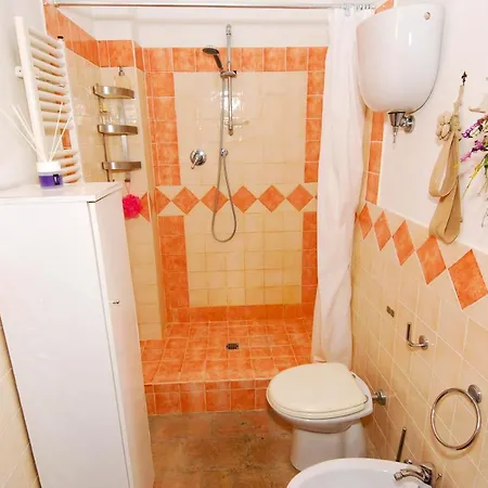 Casale Degli Artisti Flat With Garden&parking Appartamento Pila (Umbria)
